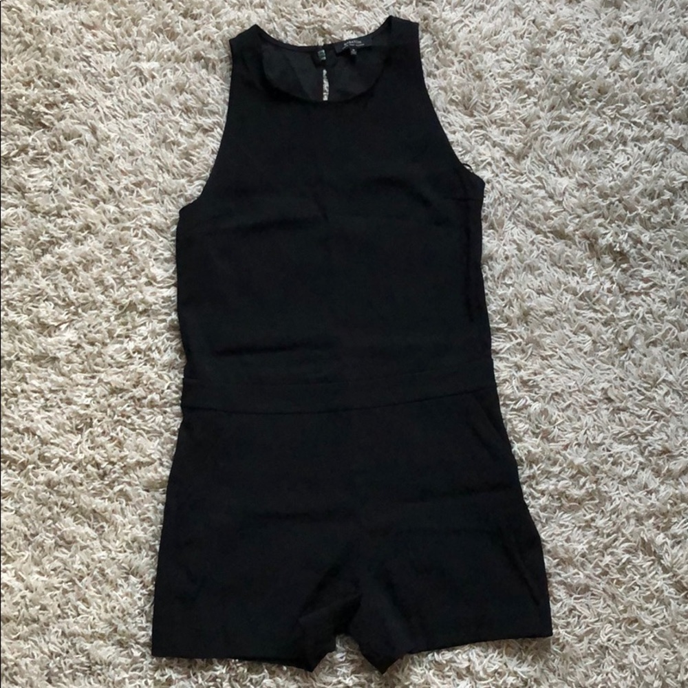 aritzia babaton ozzy sleeveless romper 00